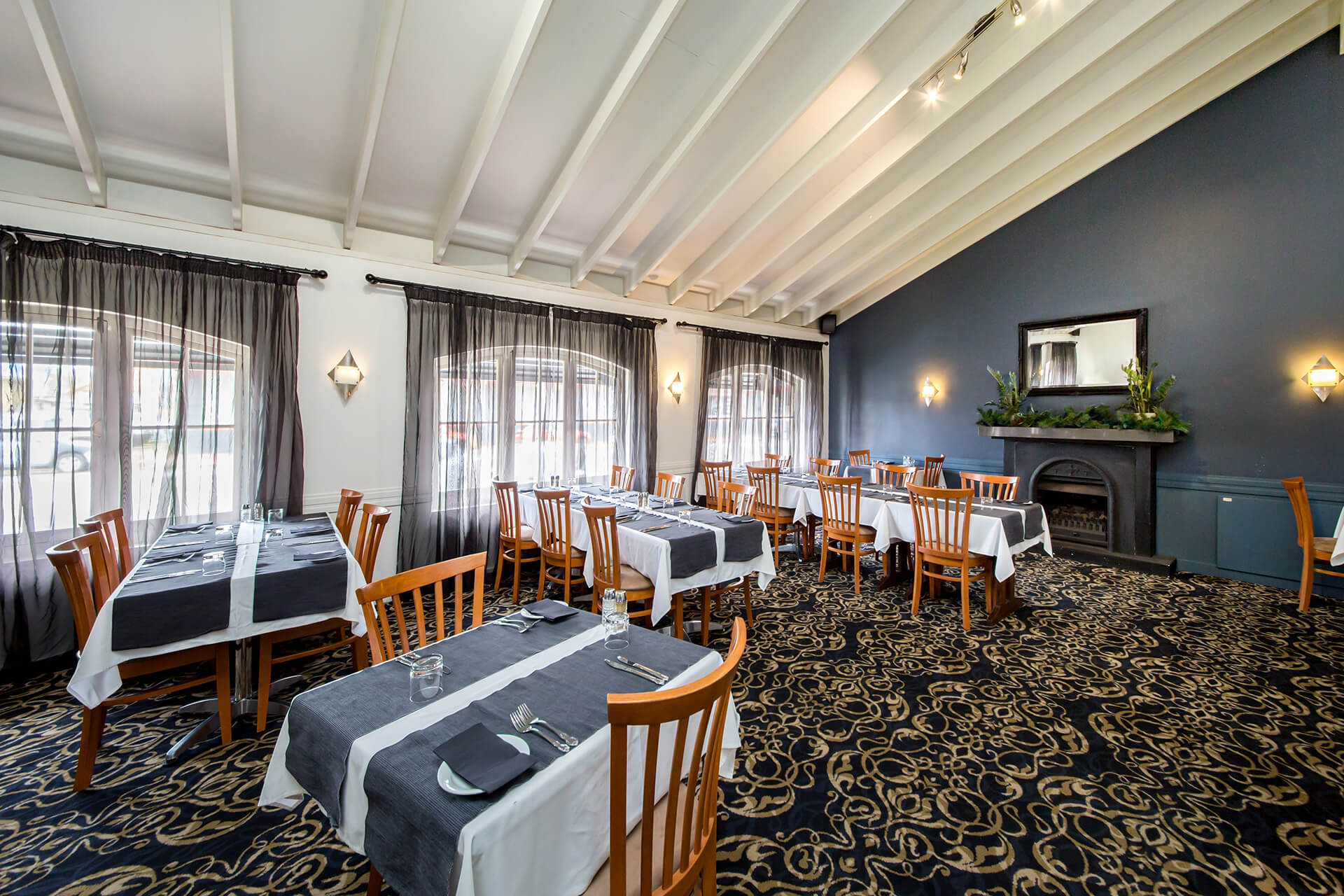 Restaurant - Burke Wills Kingaroy-7804