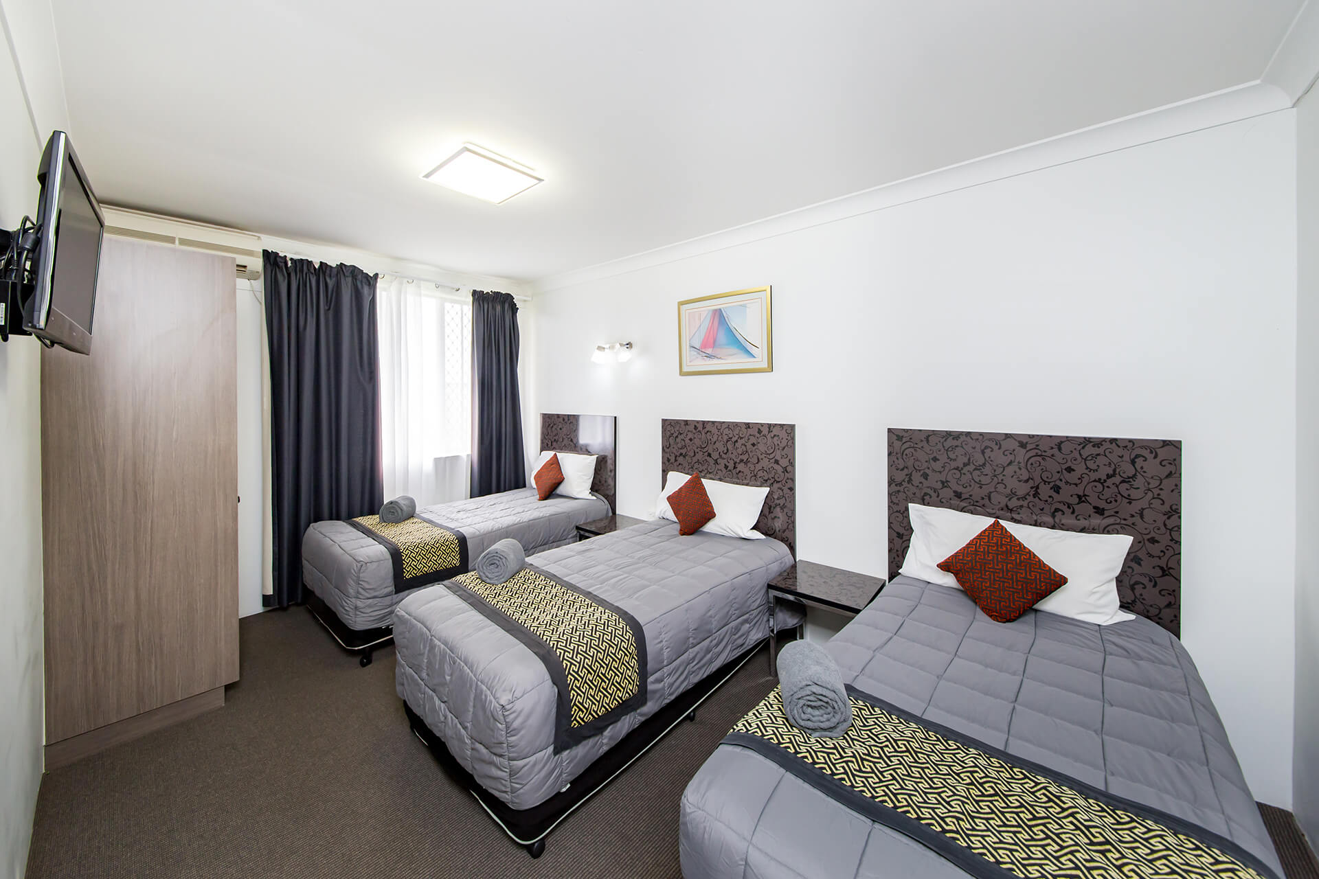 Room 32 - Burke Wills Kingaroy-7867