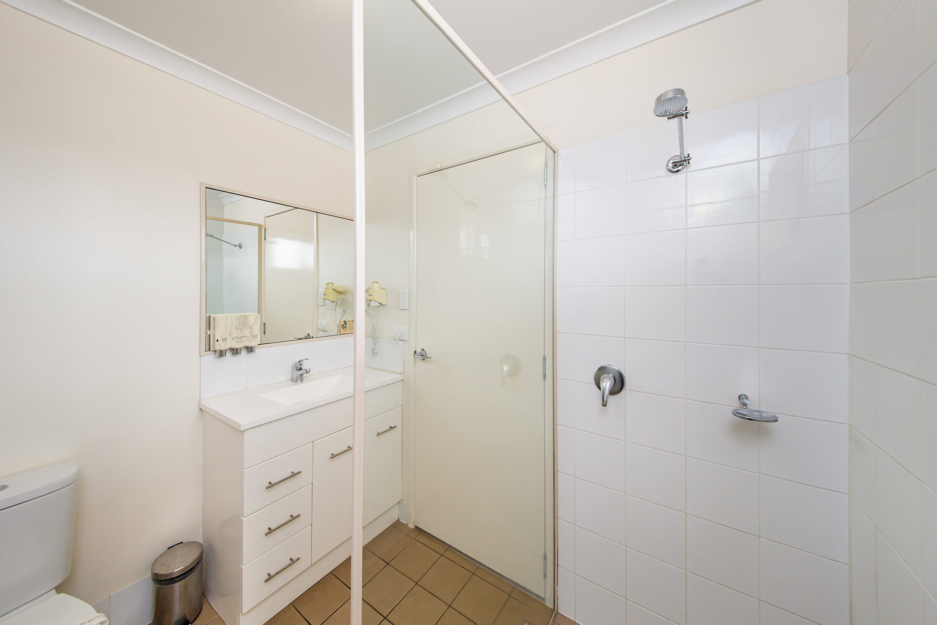 Room 51 - Burke Wills Kingaroy-7902